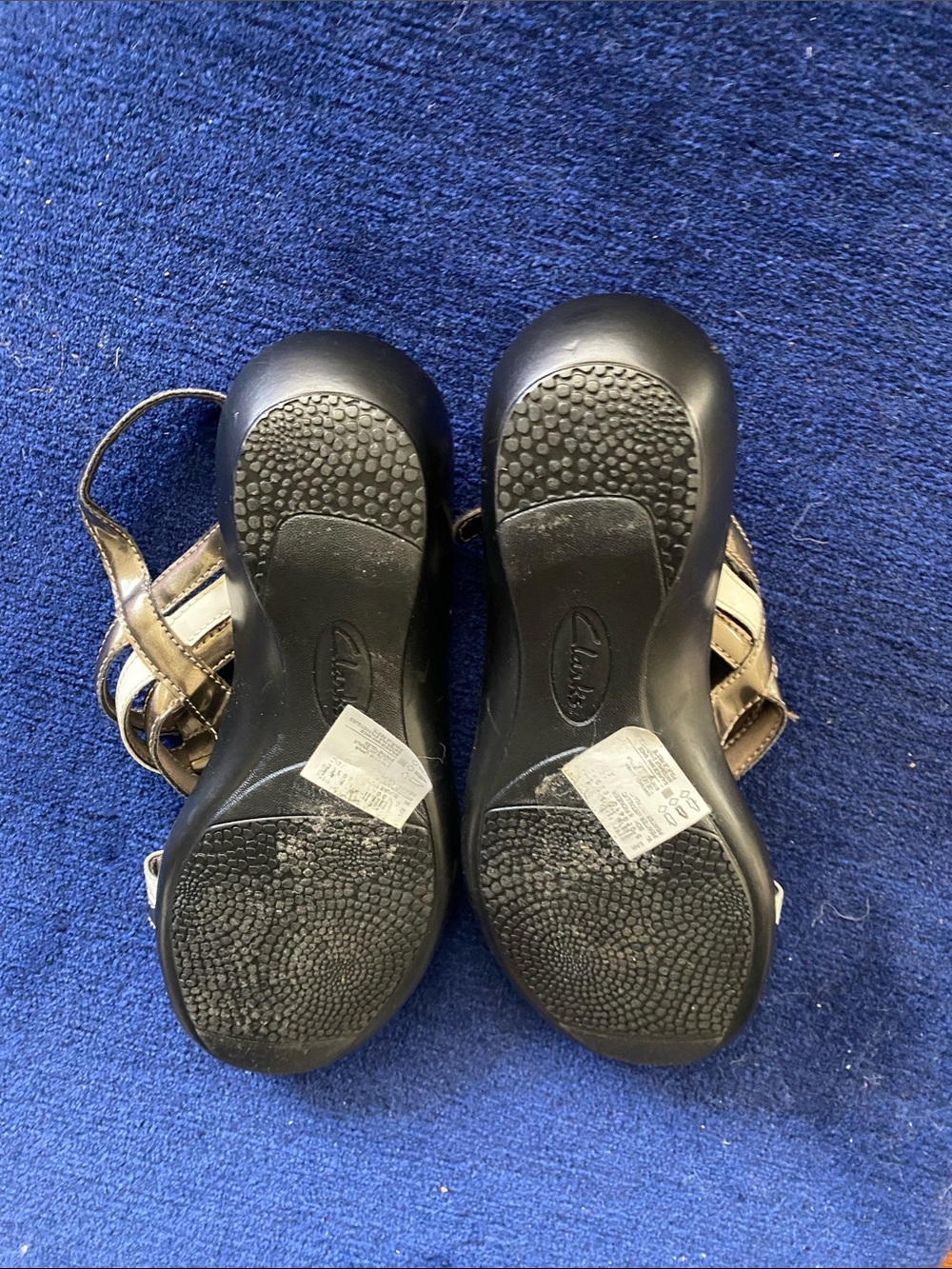 Sandals - Picture 3 of 3